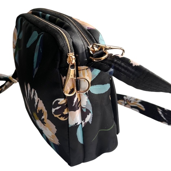 Travelon Anti-Theft RFID Crossbody Travel Bag *LOOKS NEW* - Picture 3 of 15